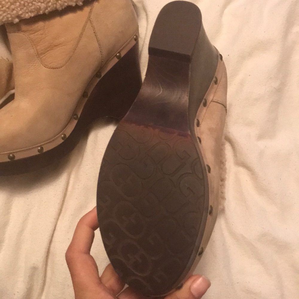 Great condition UGGS - Picture 2 of 5